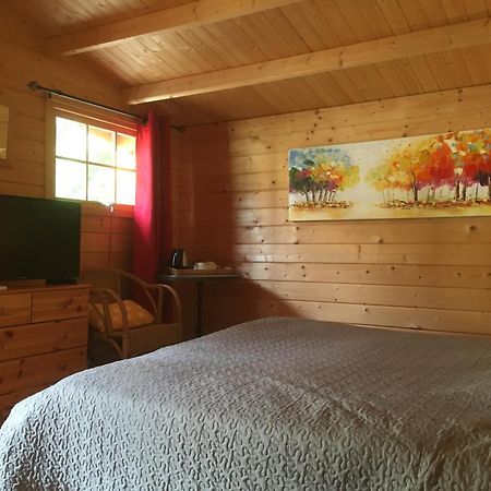 ボレーヌ Mas De La Pinede Ex-Les Arbousiers Bed & Breakfast エクステリア 写真