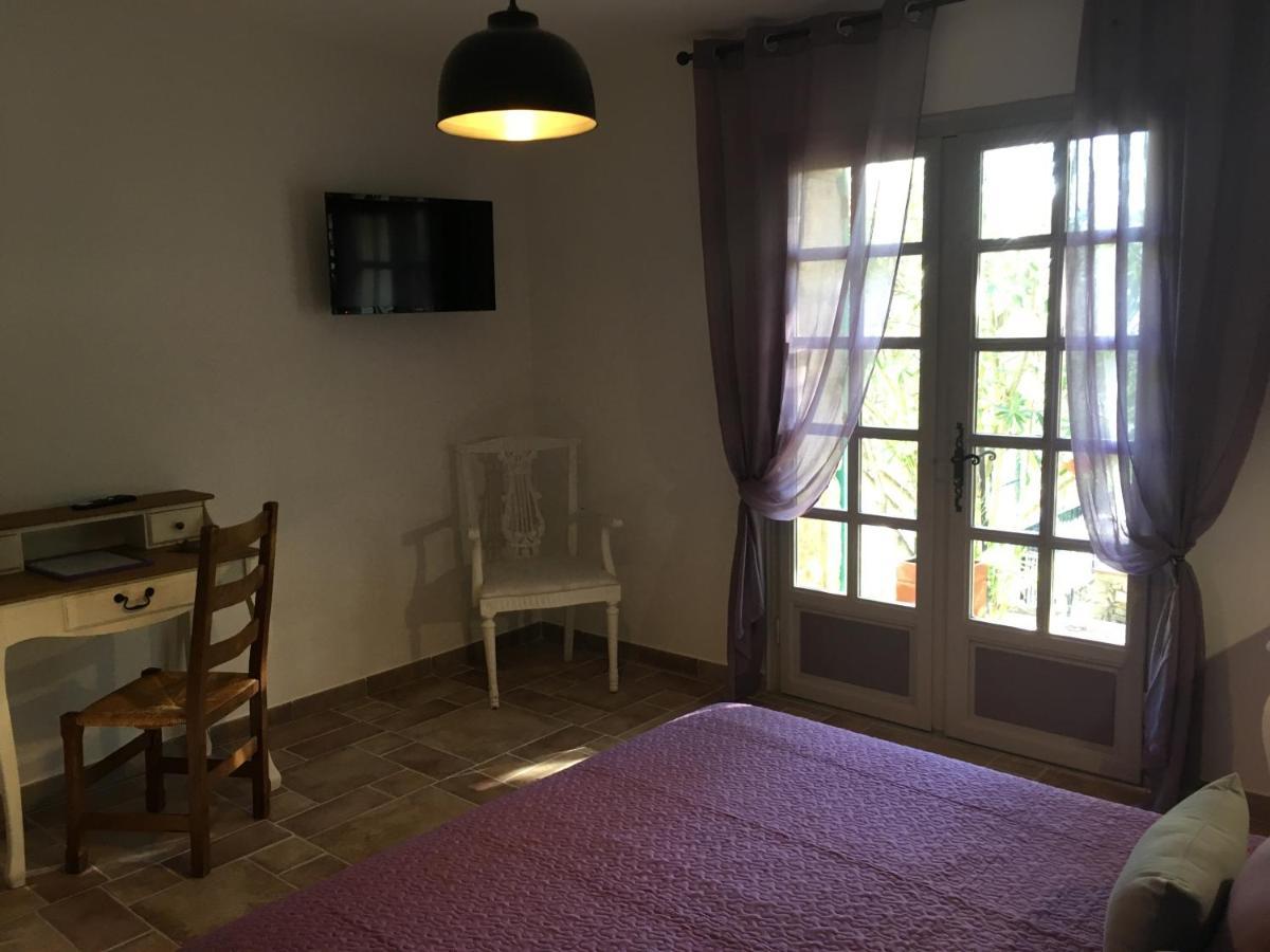 ボレーヌ Mas De La Pinede Ex-Les Arbousiers Bed & Breakfast 部屋 写真